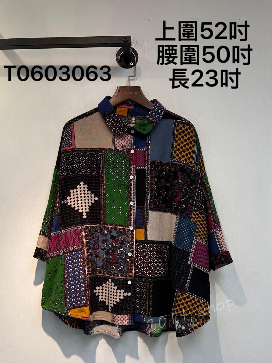 出口日本復古印花寬鬆TOP 上圍52吋 腰圍50吋 長23吋 T0603063