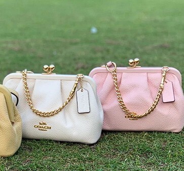 [17/3截] COACH Kisslock Crossbody Bag (此為預訂商品，如同一訂單中有其他現貨商品，現貨商品會安排先行寄出。)