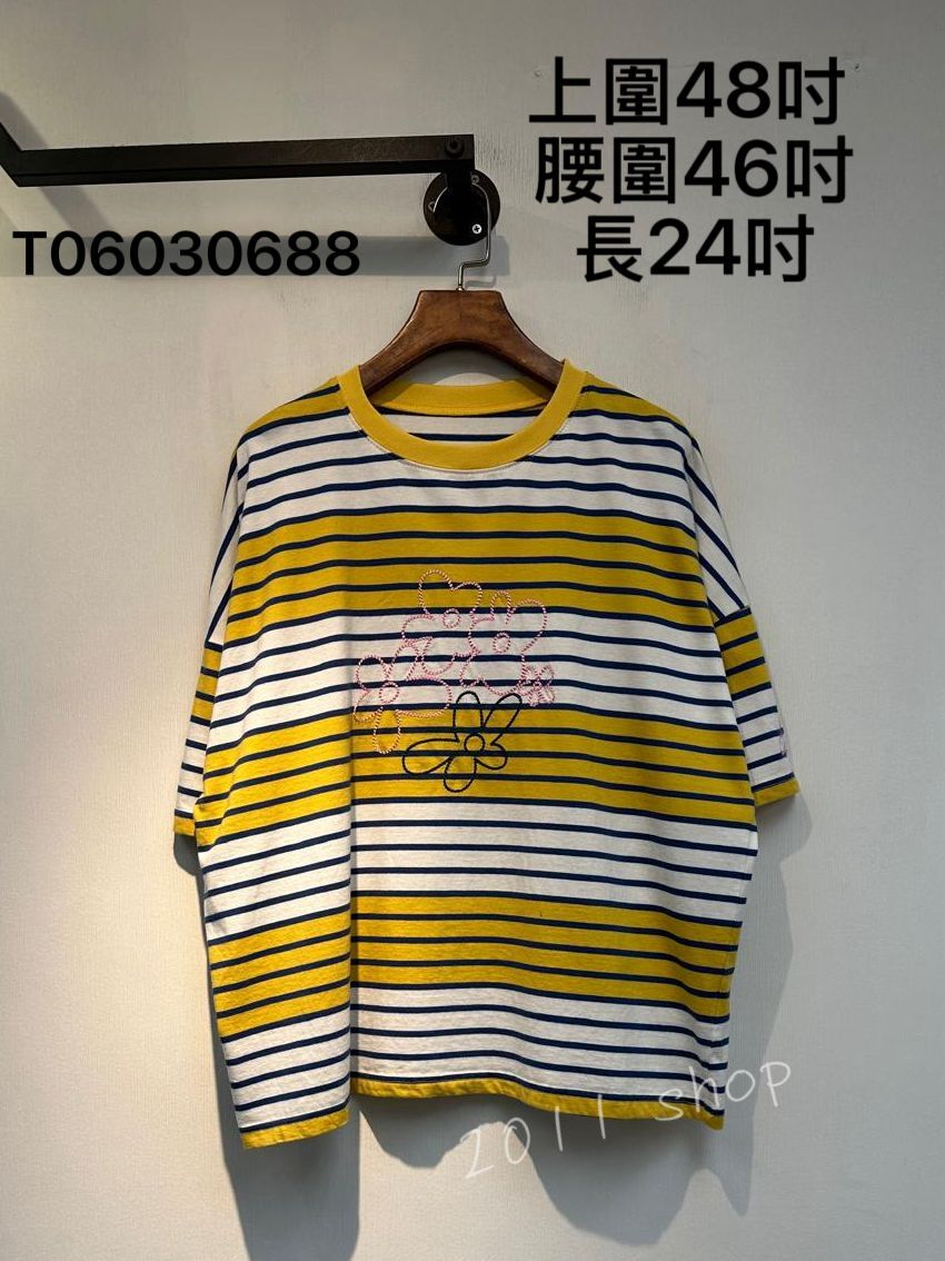 出口日本拼色橫間刺繡花TOP 上圍48吋 腰圍46吋 長24吋 T06030688