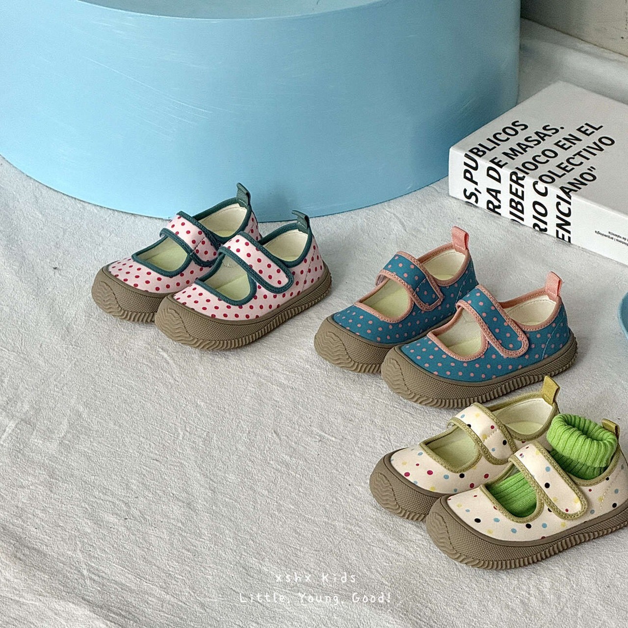 上學必穿 ꕀ 跳色點點搭軟Q配焦糖底鞋 ＊可搭配襪子也很好看