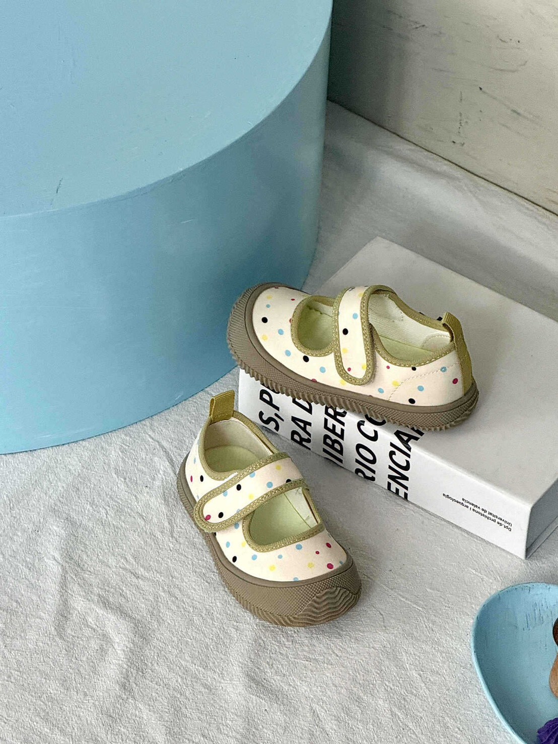 上學必穿 ꕀ 跳色點點搭軟Q配焦糖底鞋 ＊可搭配襪子也很好看