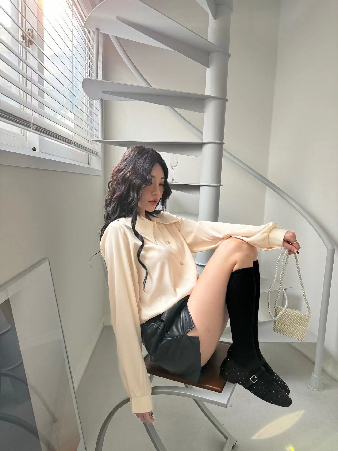 ASK 春季新款  鑲鑽裝飾瑪麗珍平底鞋 31117-2