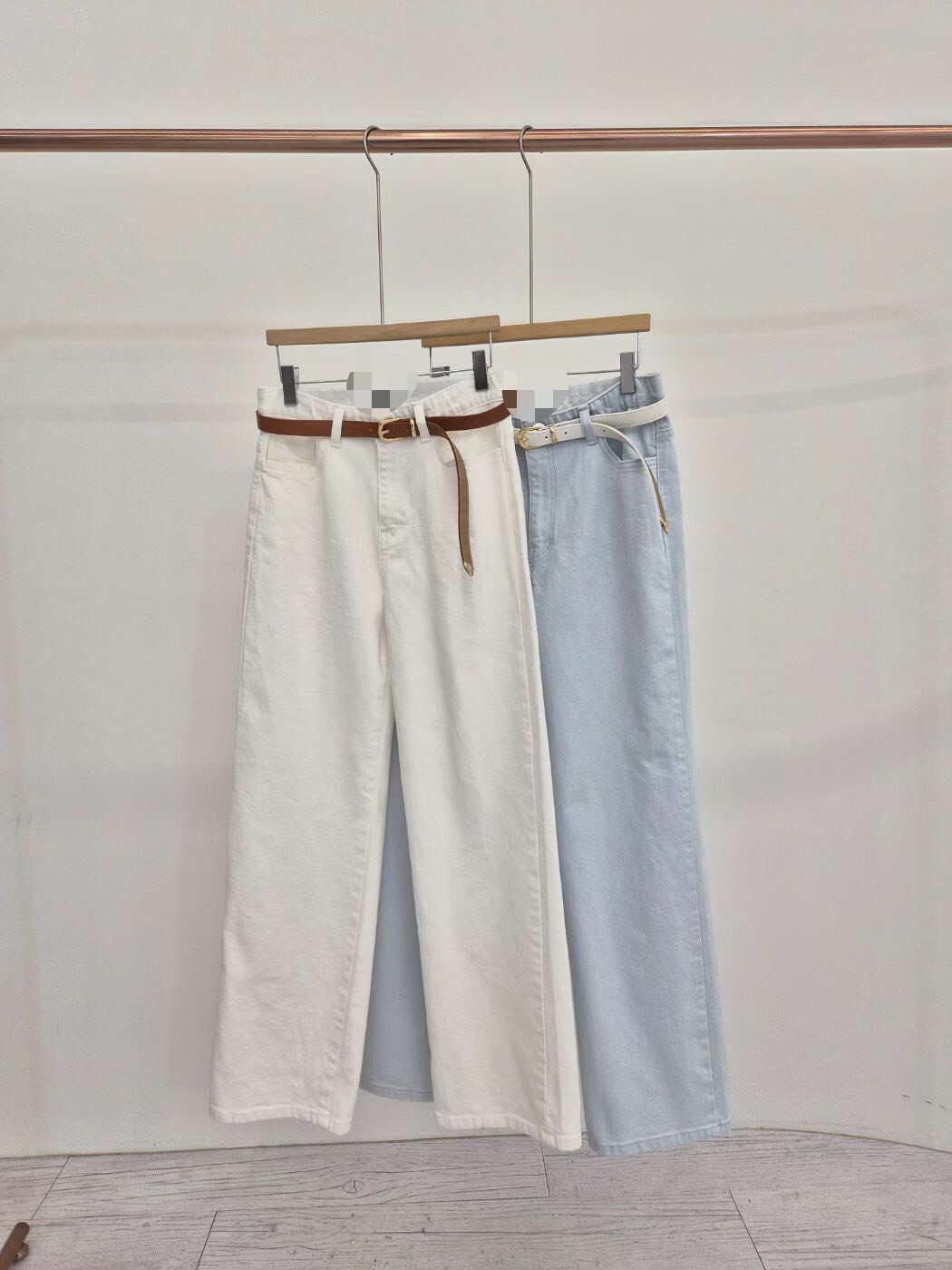 直筒牛仔長褲（不含腰帶）