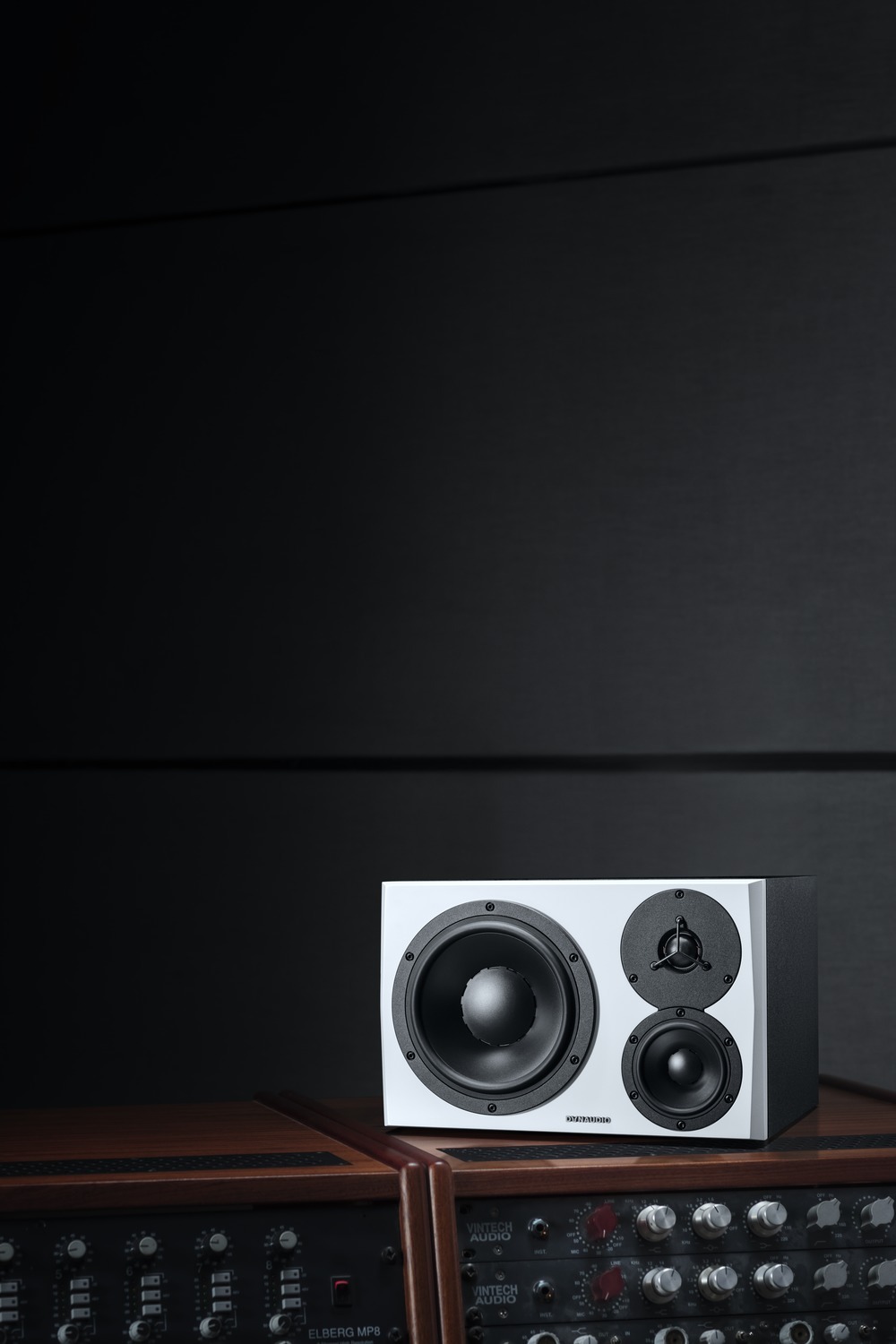 Dynaudio LYD 48 White