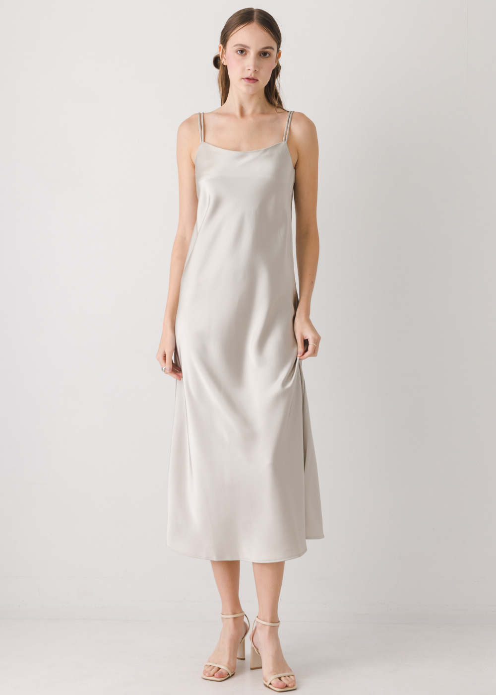 細肩雙帶緞面洋裝