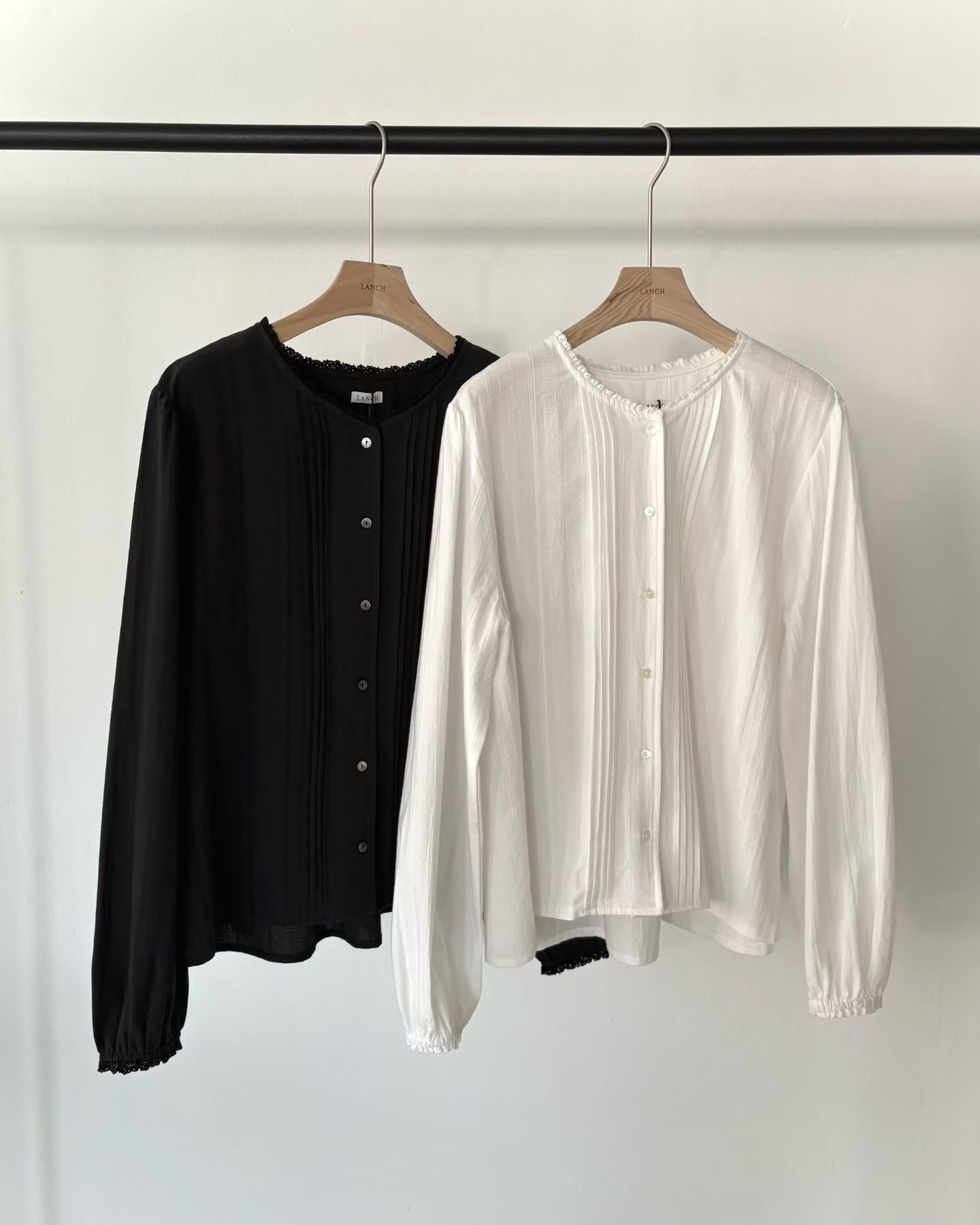 PE6009 小花邊壓褶上衣