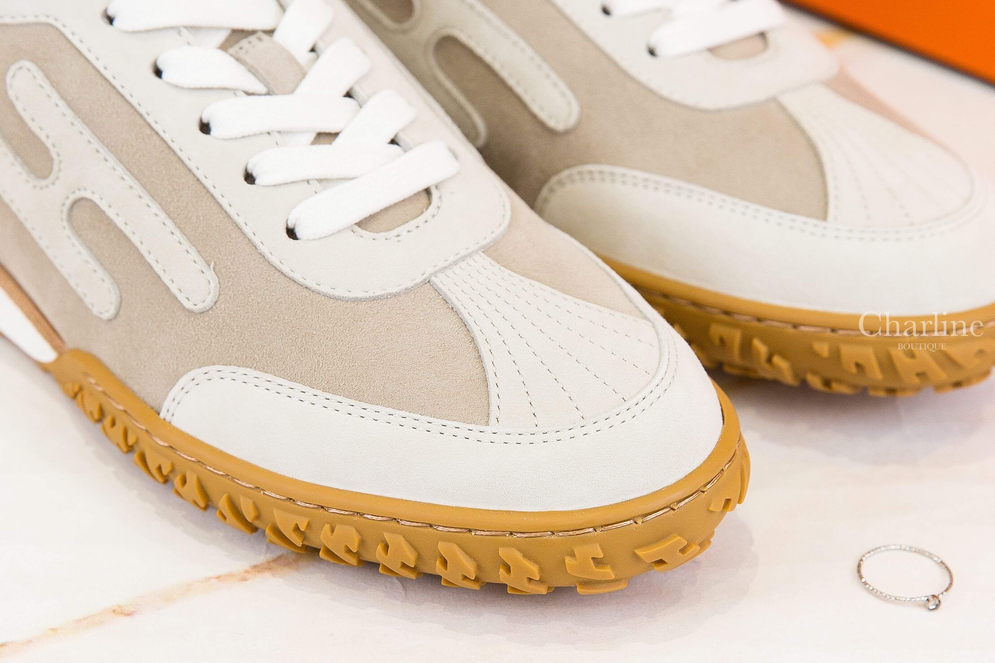 Hermès Jet Sneaker 草圖米拼黏土色山羊麂皮側邊H棕白拼色鞋底運動鞋
