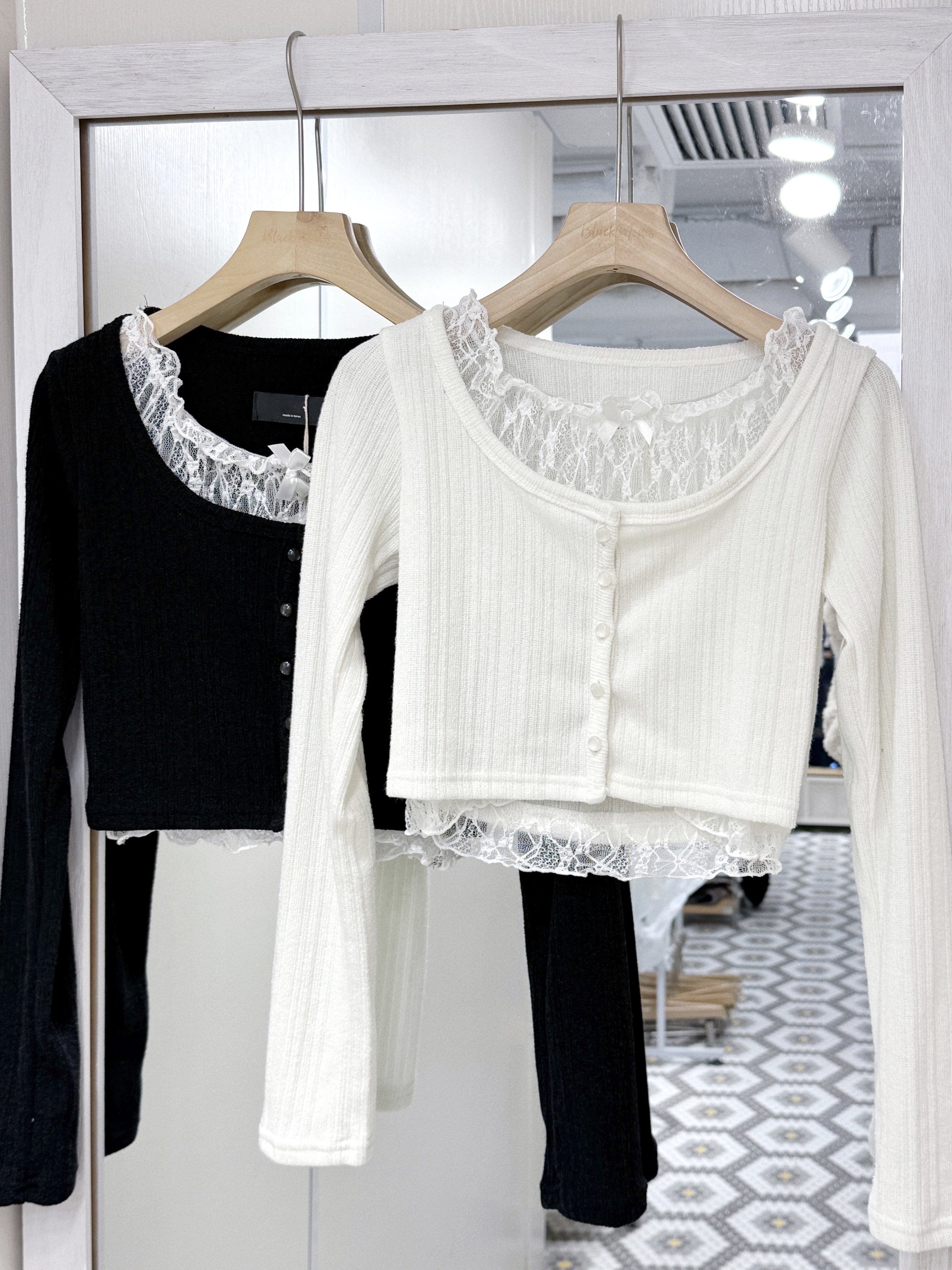 T1233｜春裝必備！蕾絲假兩件蝴蝶結上衣⋆𐙚 ̊.