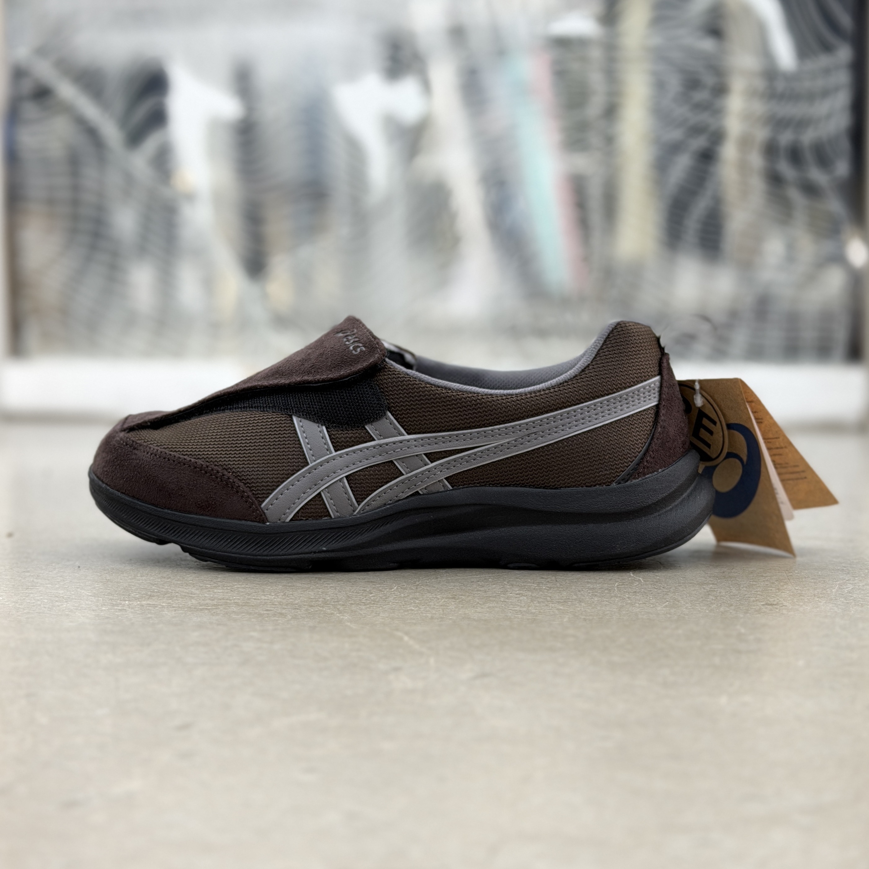 Asics Life Walker- Coffee l 1241A010-200