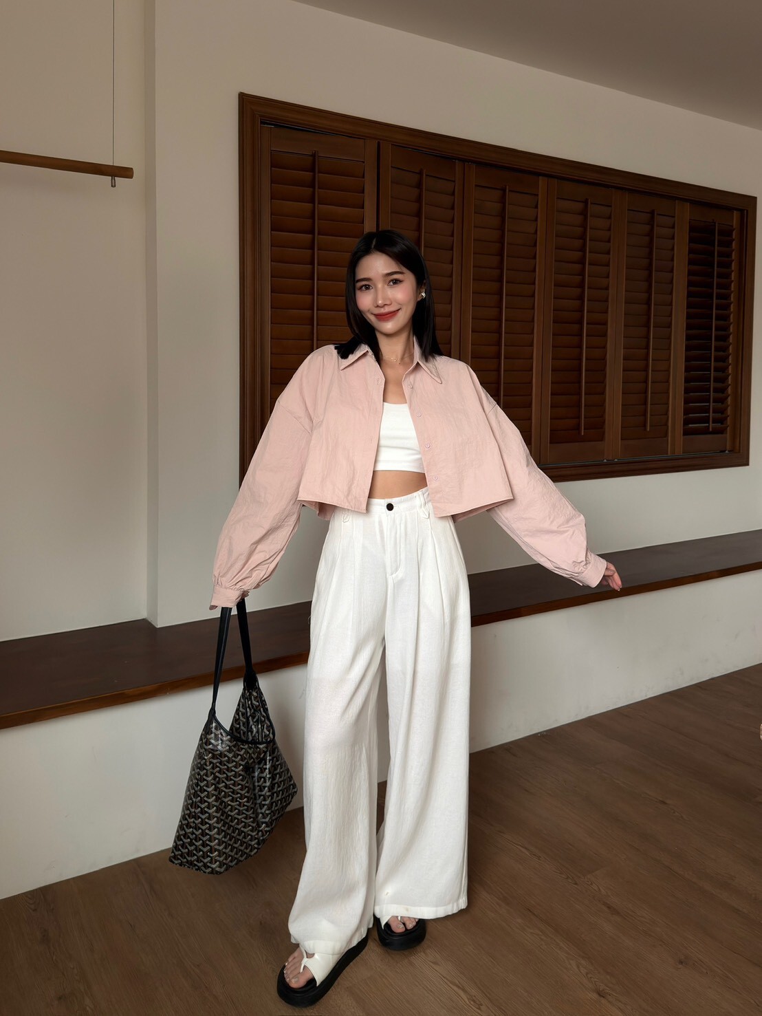 短版質感素面襯衫