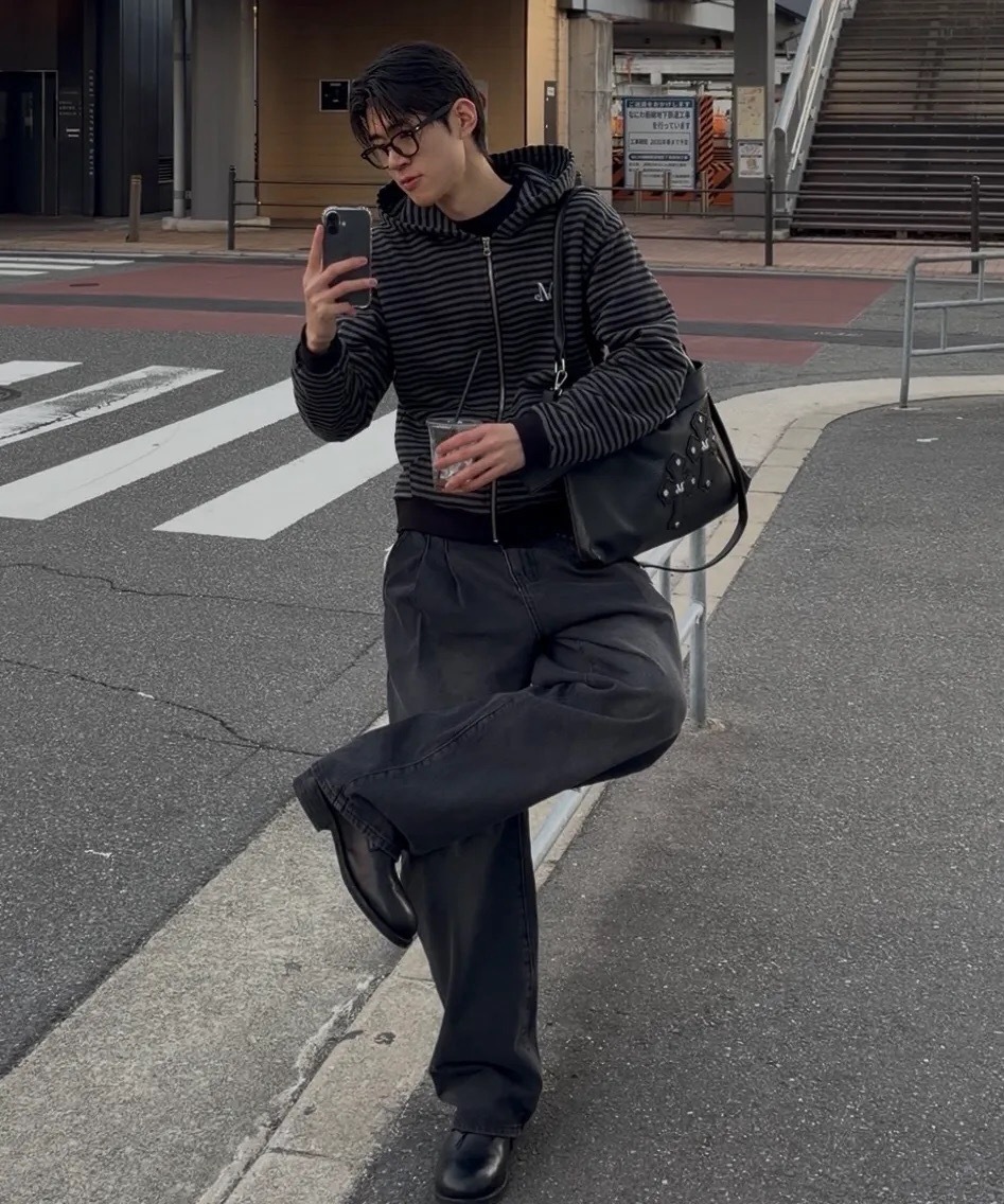 韓國限定🇰🇷 MUCENT RAZ CROSS LEATHER PATCH BELTED SHOUDLER BAG 手提包 單肩包 側背包 歌德風 十字架 / 預購