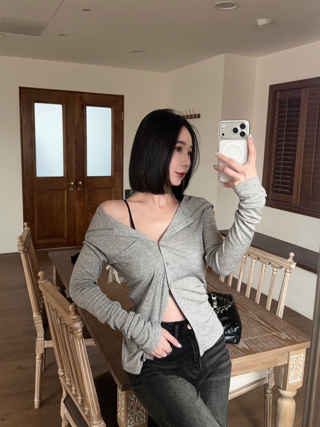 微透柔軟連帽上衣