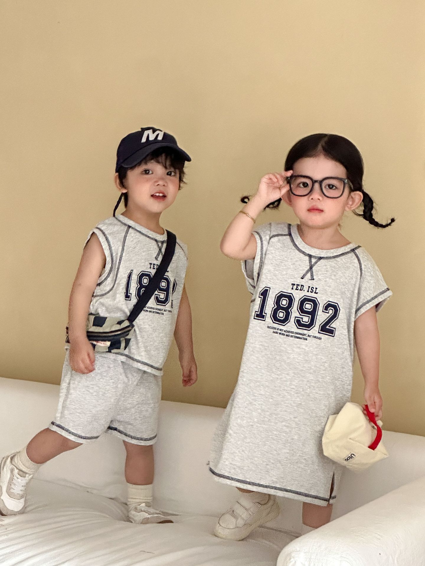 【H0460】1892運動休閒姐弟兄妹裝(80-150)