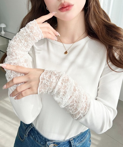 日本🇯🇵連線 Moment+ 袖捲蕾絲拼接羅紋剪裁套頭衫 內搭 打底 T恤 長袖 蕾絲 拼接 套頭衫 羅紋 4色(任買兩件7-11免運)/預購