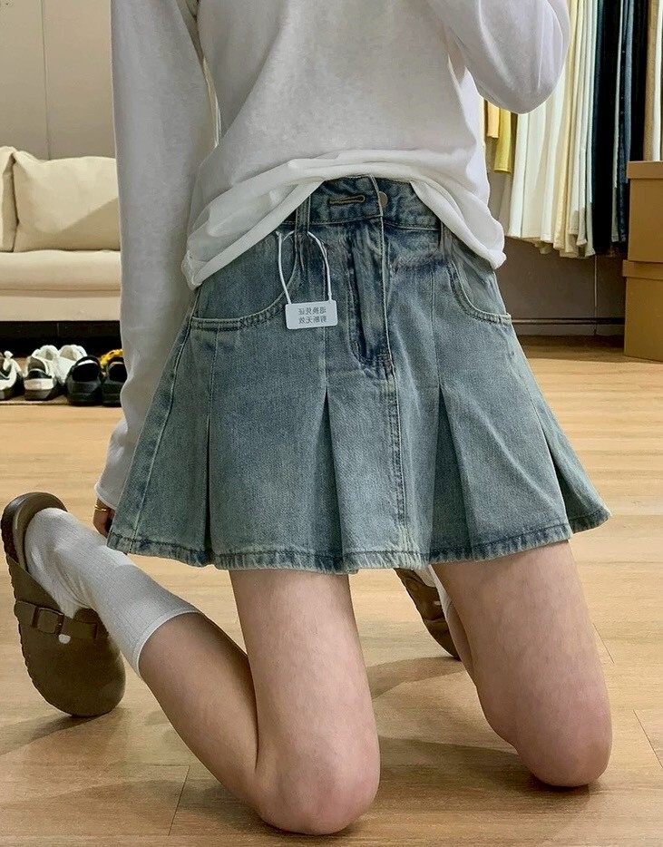 百摺牛仔短褲裙 8359