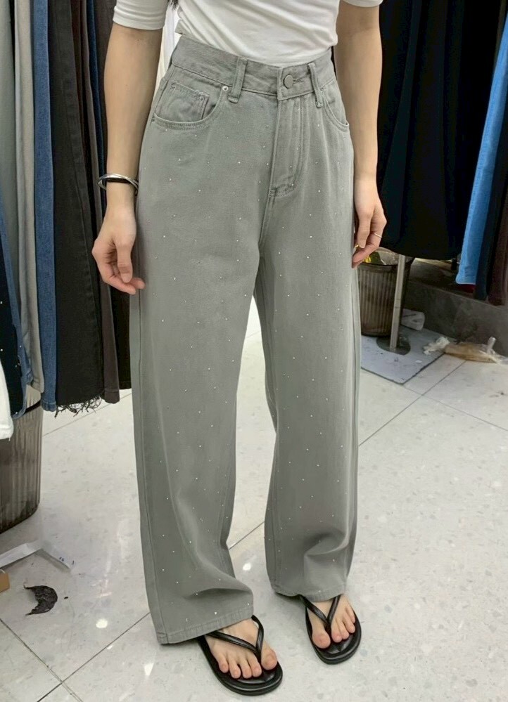 整件燙鑽造型牛仔褲 8876