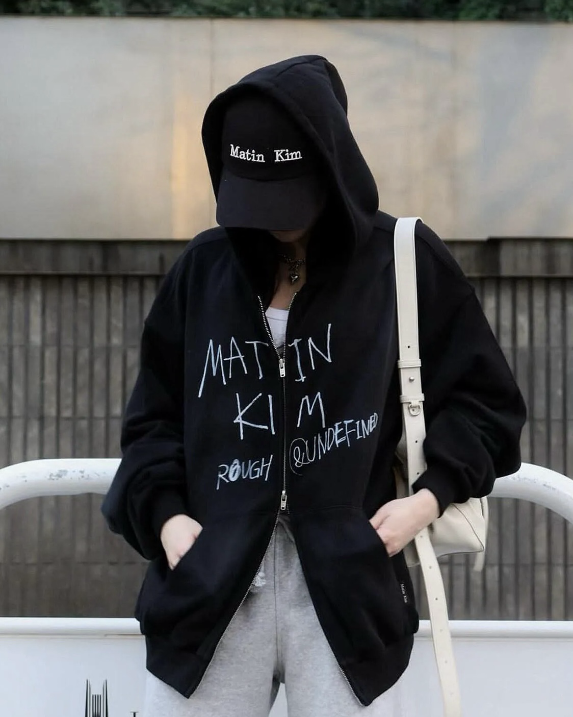 <韓國連線>MATIN KIM 連帽外套 aespa Ningning 寧藝卓同款 噴漆 塗鴉 復古水洗 Vintage Washed Graffiti Hoody Zip Up