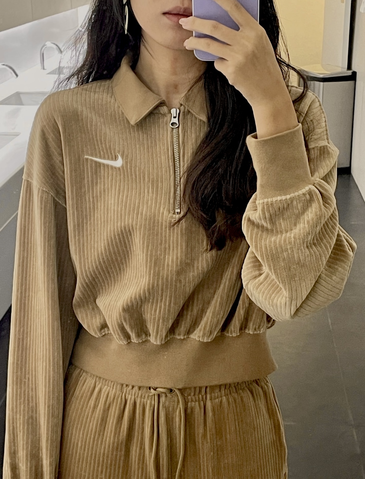 代購-Nike Sportswear 燈芯絨 半拉鍊 長袖 美式復古 大學T 女款 棕/黑