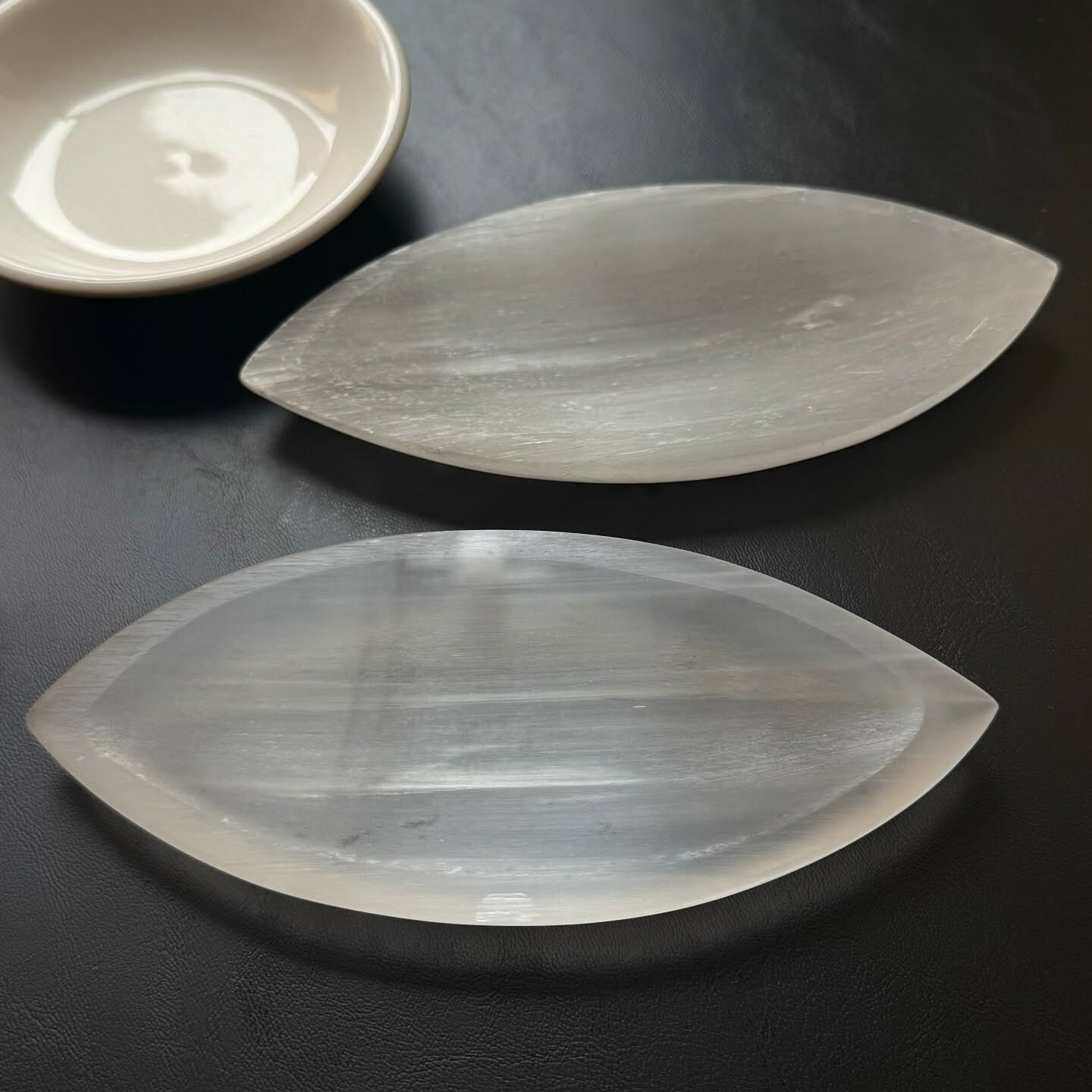 [原石] 透石膏 水晶淨化盤 葉子造型