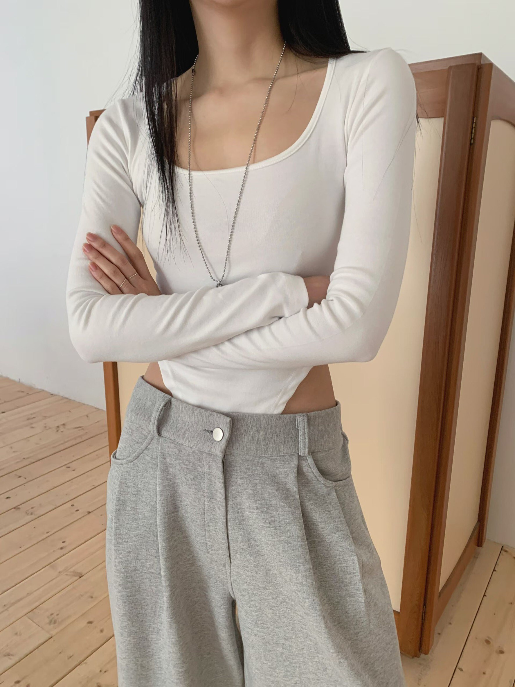 下擺造型開高衩方領T