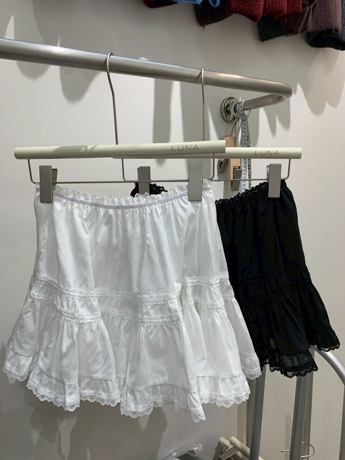 A25 預購蕾絲花邊拼接短裙