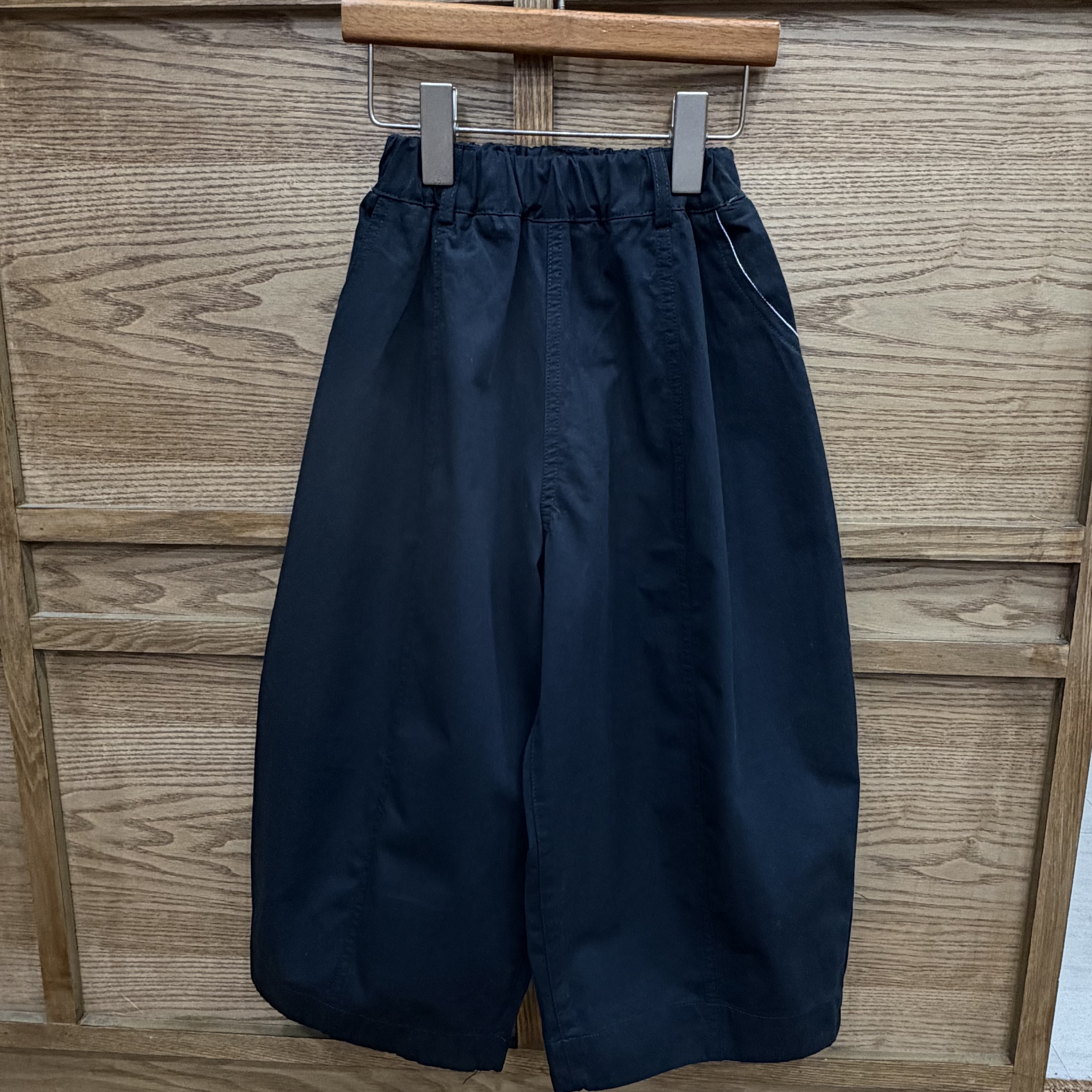 A04362休閒彎刀褲