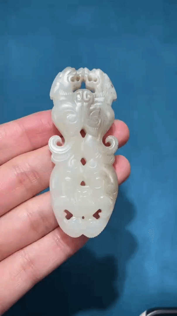 21023 和田玉籽料螭虎龍紋佩仿古掛件