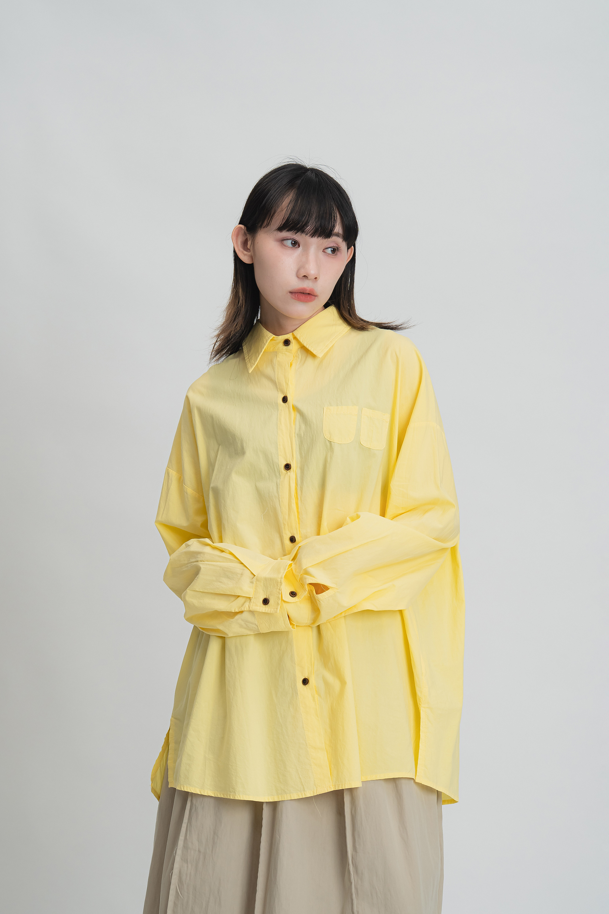 春季薄款素面襯衫 4色