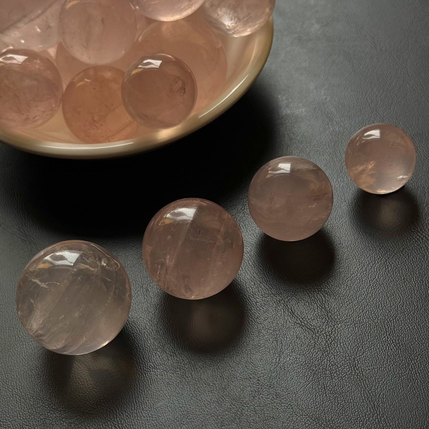 [原石] 星光粉晶 水晶小球