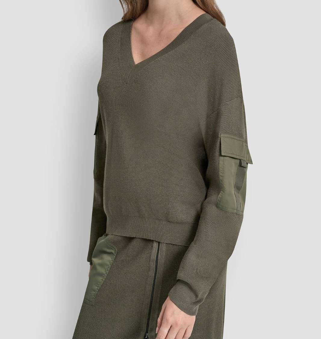 [S] DKNY CITY TAUPE CARGO POCKET SLEEVE SWEATER, P44SAU03-QJB (SD1799)
