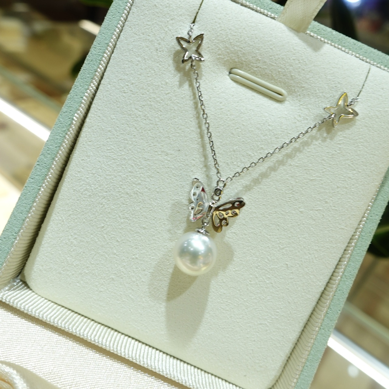 18K Gold Japanese Akoya diamonds Necklace (9-9.5mm)