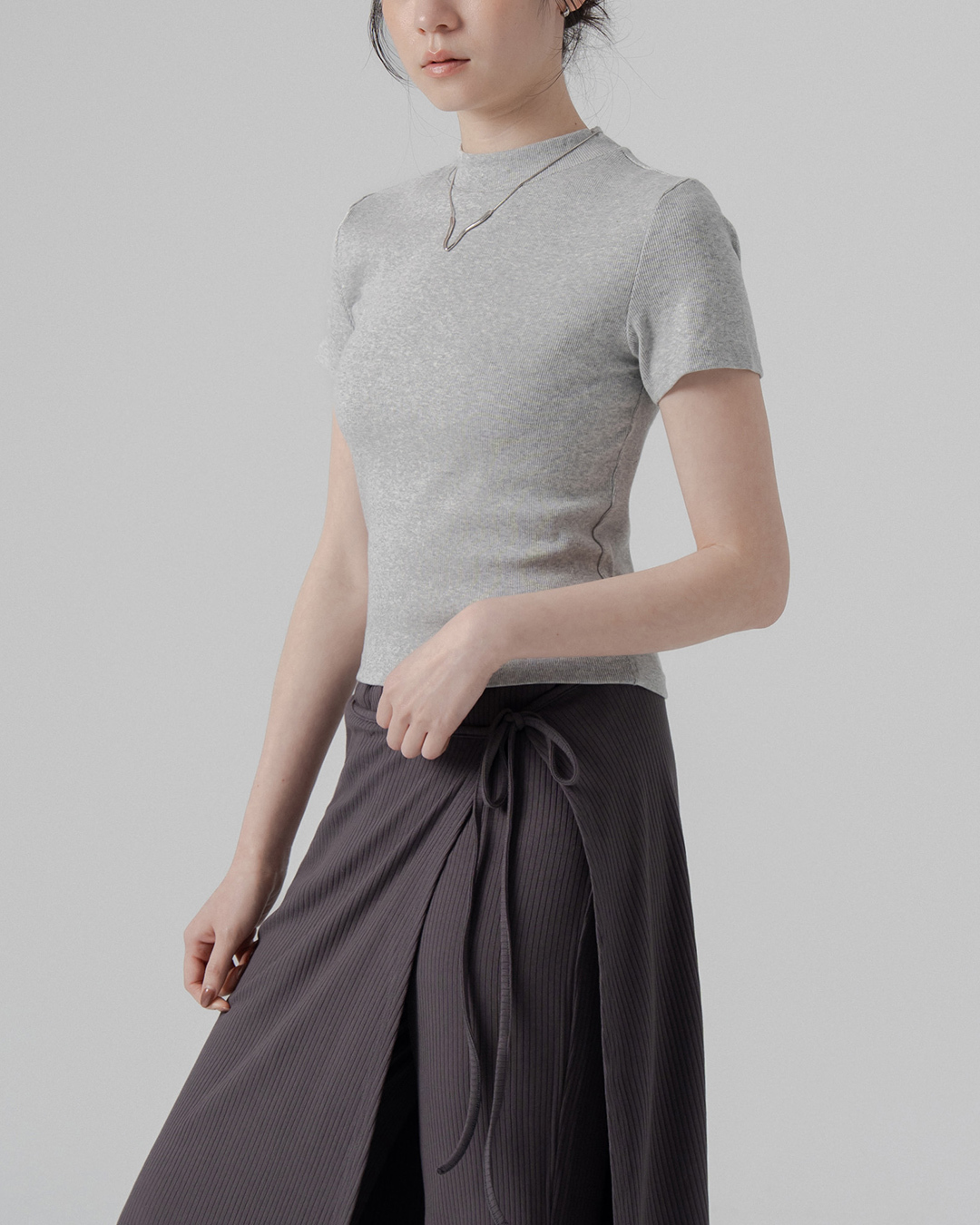 Short-sleeved top with stand-up collar and ribbed trim - Heather Gray【01099689】in stock+pre-order