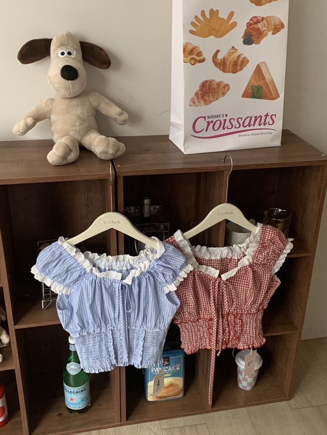 A31 預購格紋拼接蕾絲短版上衣