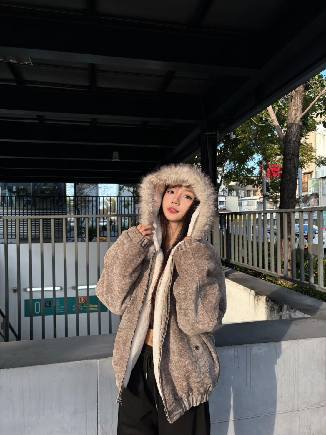 復古 1300G 仿兔毛 樹皮紋雙面穿 座山雕外套