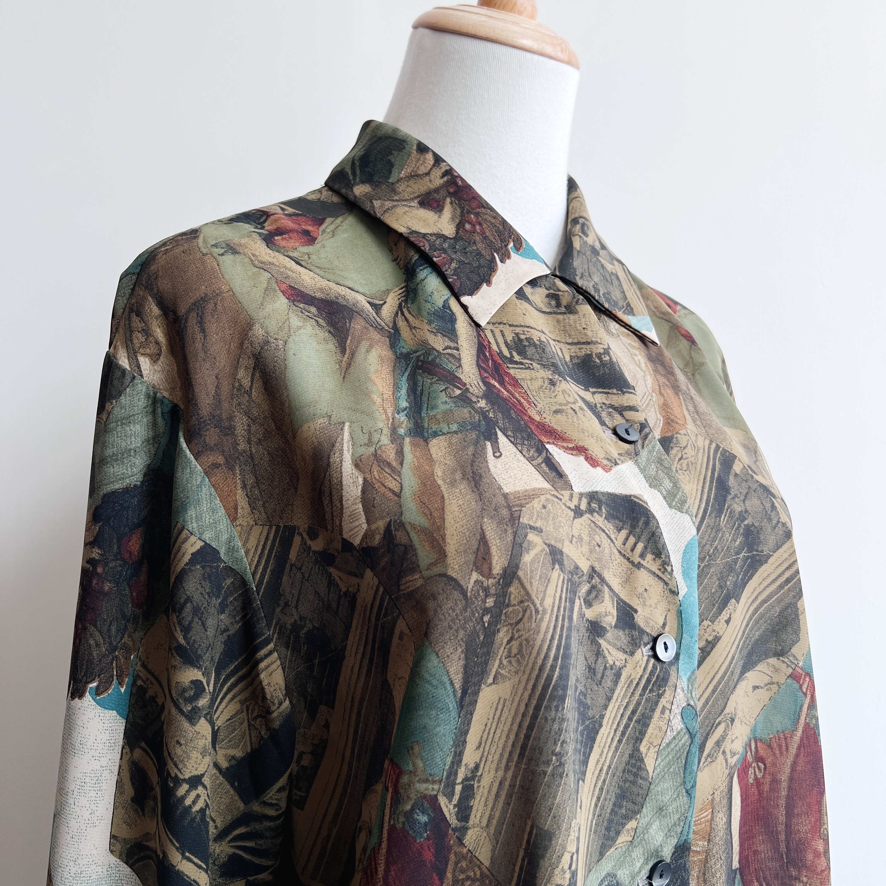 日本製文藝復興圖案古著上衣