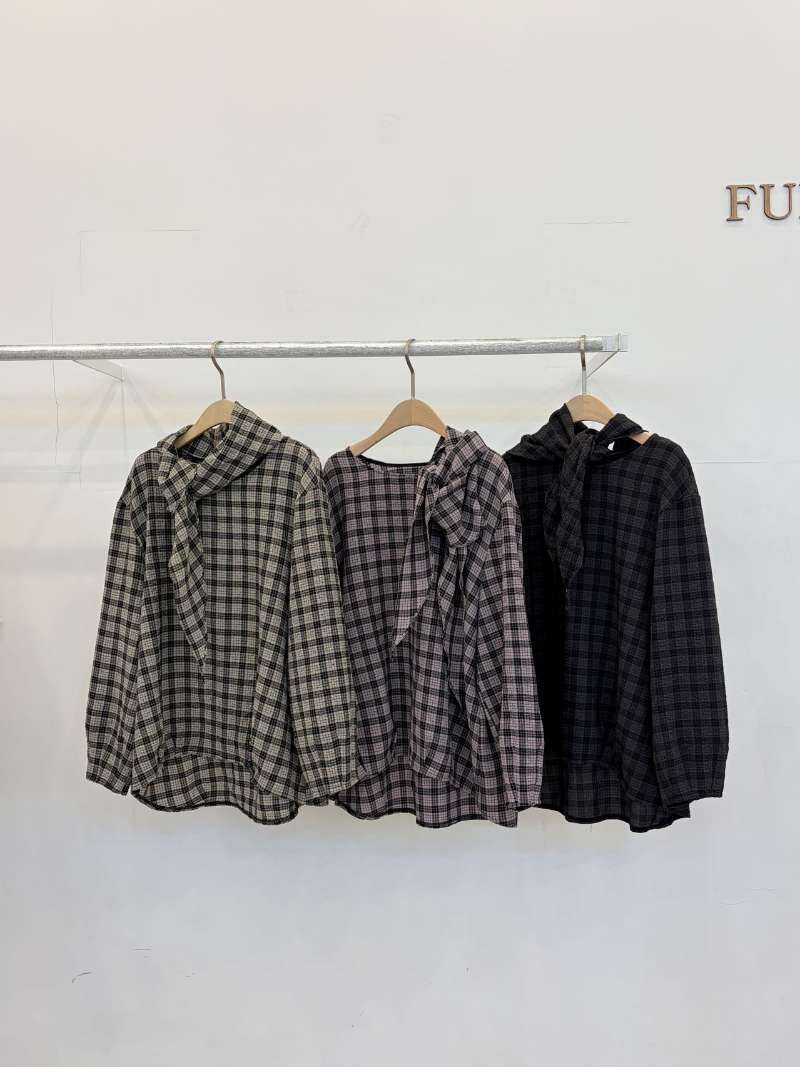 FP6028 設計感寬松格紋上衣