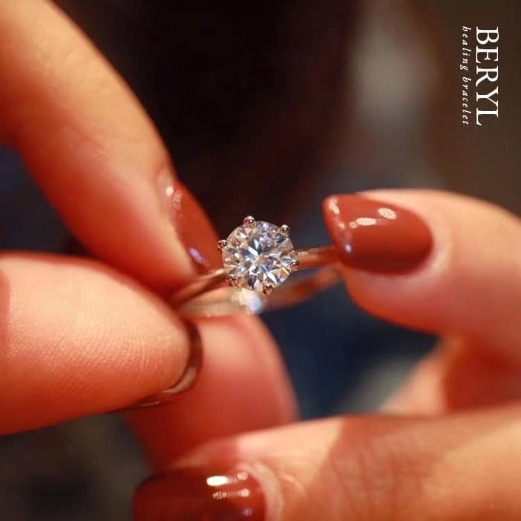 超美T家經典款單顆美鑽戒指(活圍)