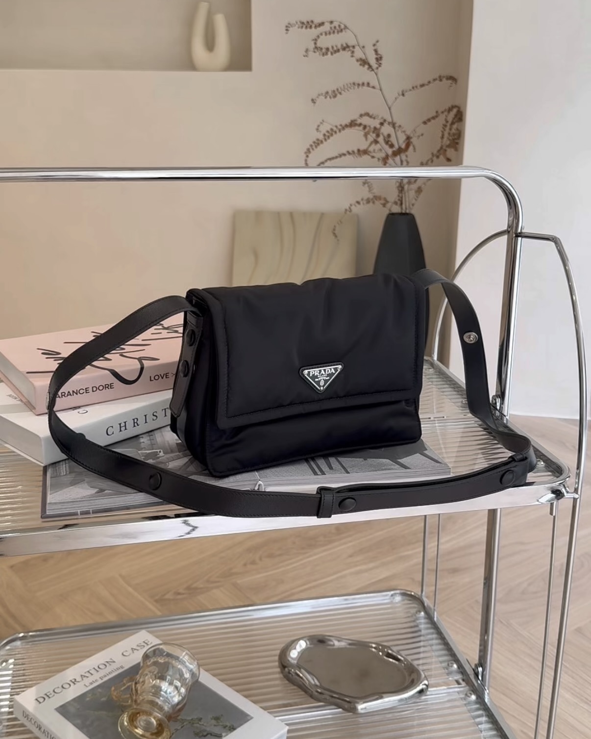 PRADA｜CINI 小號 郵差包 黑色