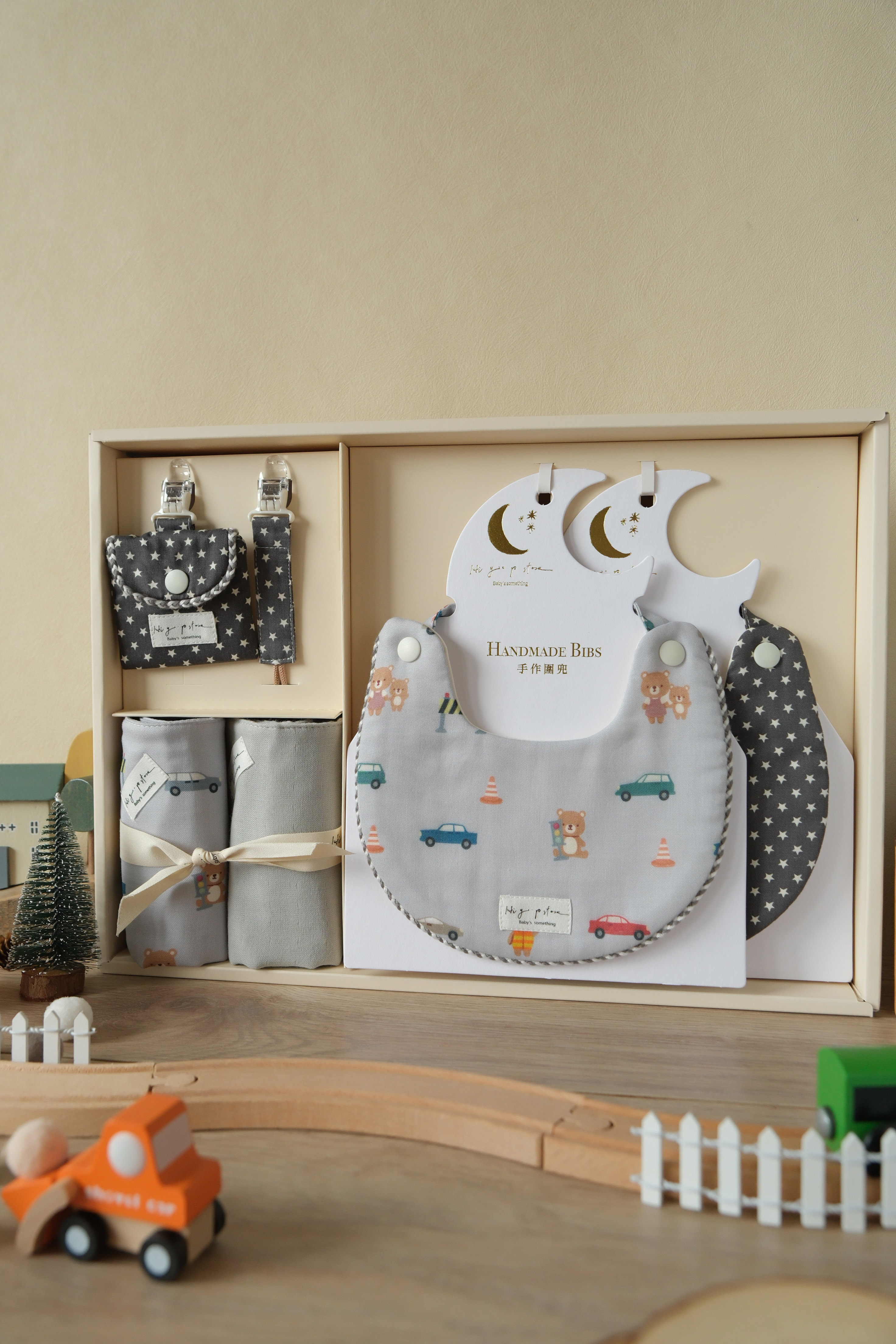 Hi Y.P store-彌月禮盒必備組-獨家設計-汽車小熊