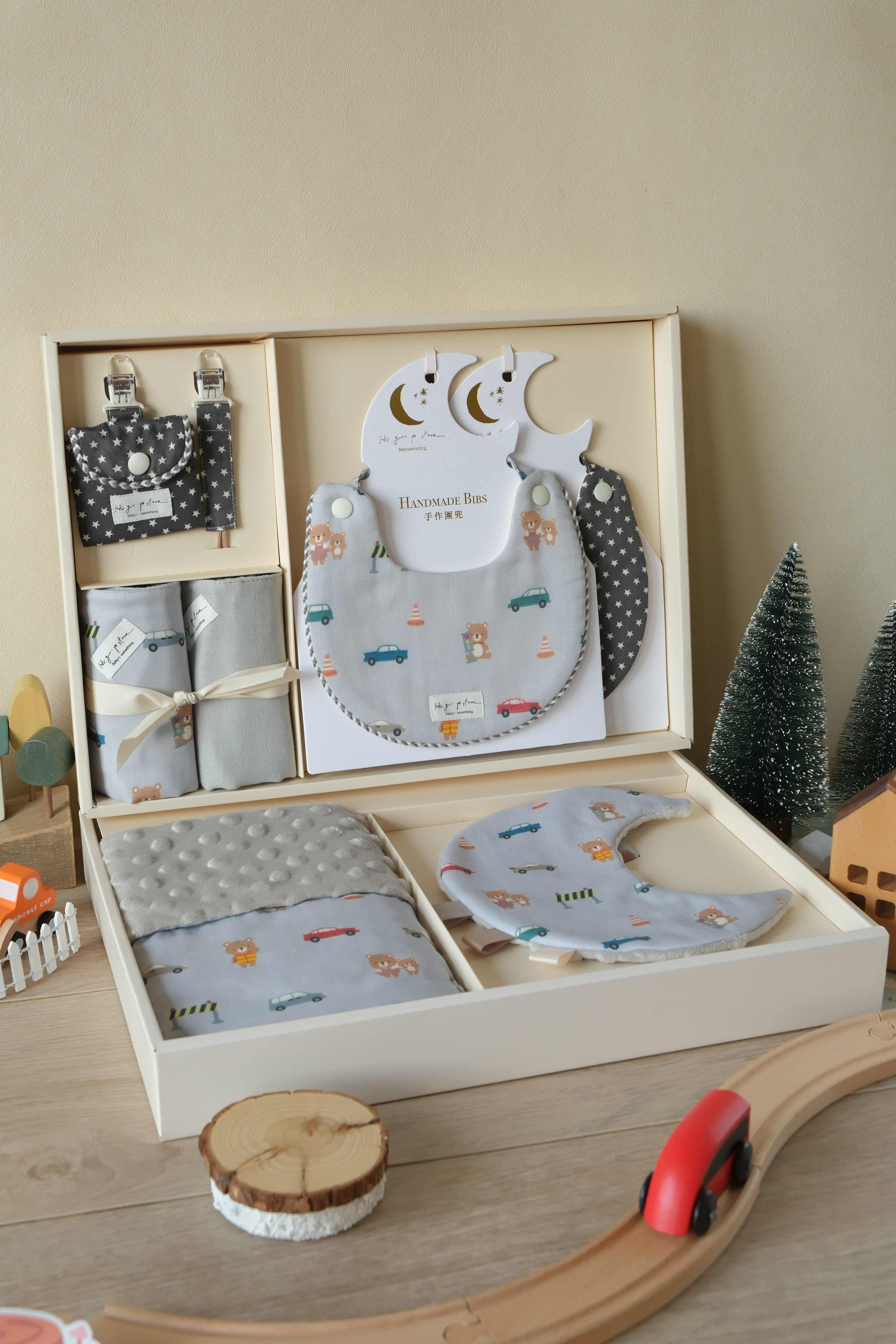 Hi Y.P store-彌月禮盒新生推薦組-獨家設計-汽車小熊