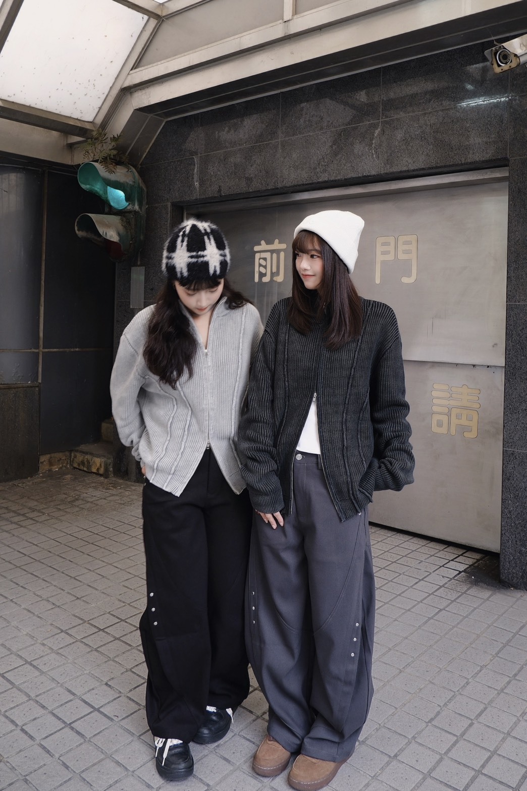 <線上SALE❤️‍🔥> 雙拉鏈針織外套