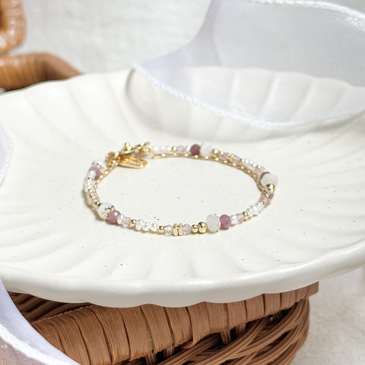 B15 / 生日花 • 拾貳月貳拾 • 雨傘花 – 月光粉碧璽 – 手鍊