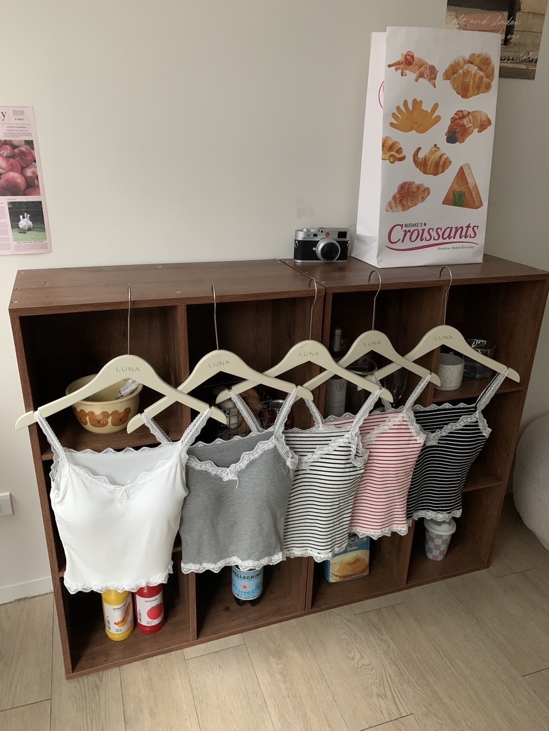 A41 預購蕾絲花邊蝴蝶結吊帶上衣