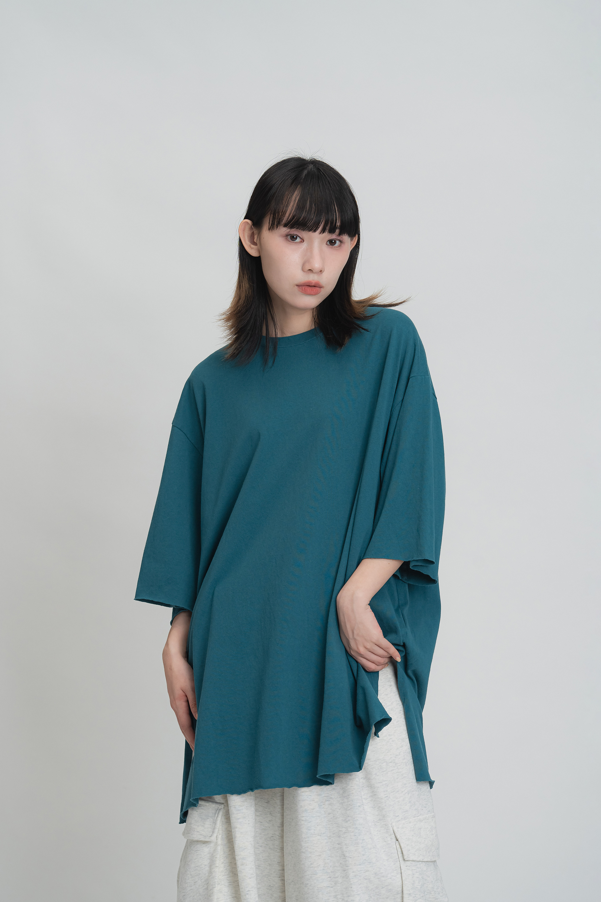 休閒素面中長版短袖t 5色