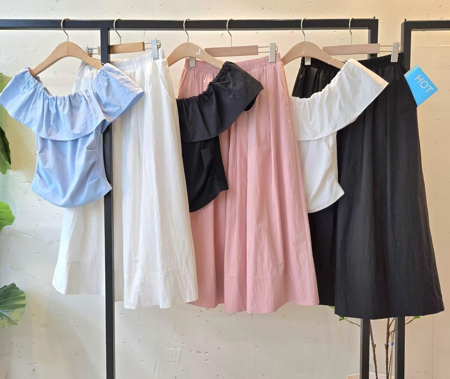 HI10N set (TOP+裙）