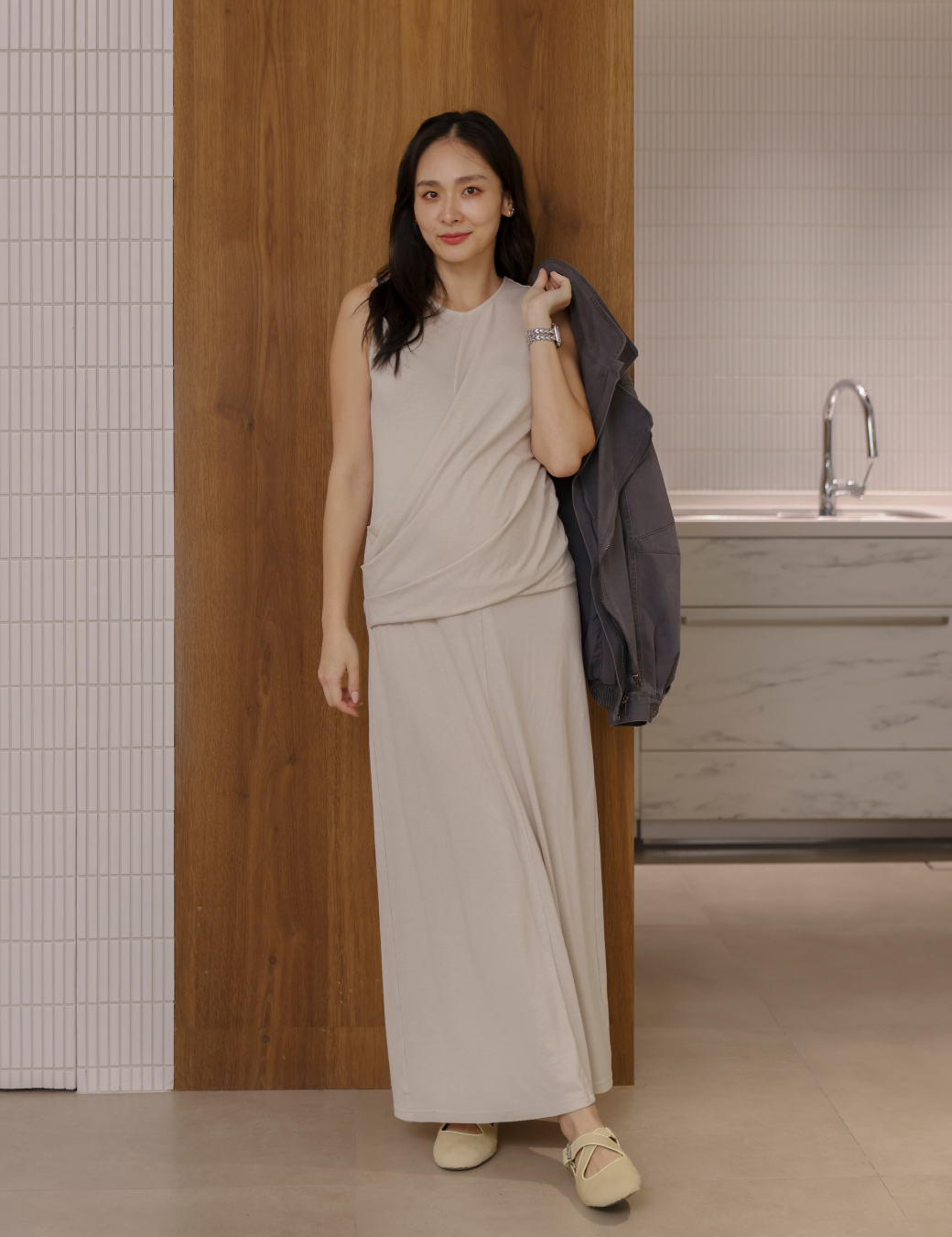 簡約無袖垂墜長洋（奶茶色/4尺寸）