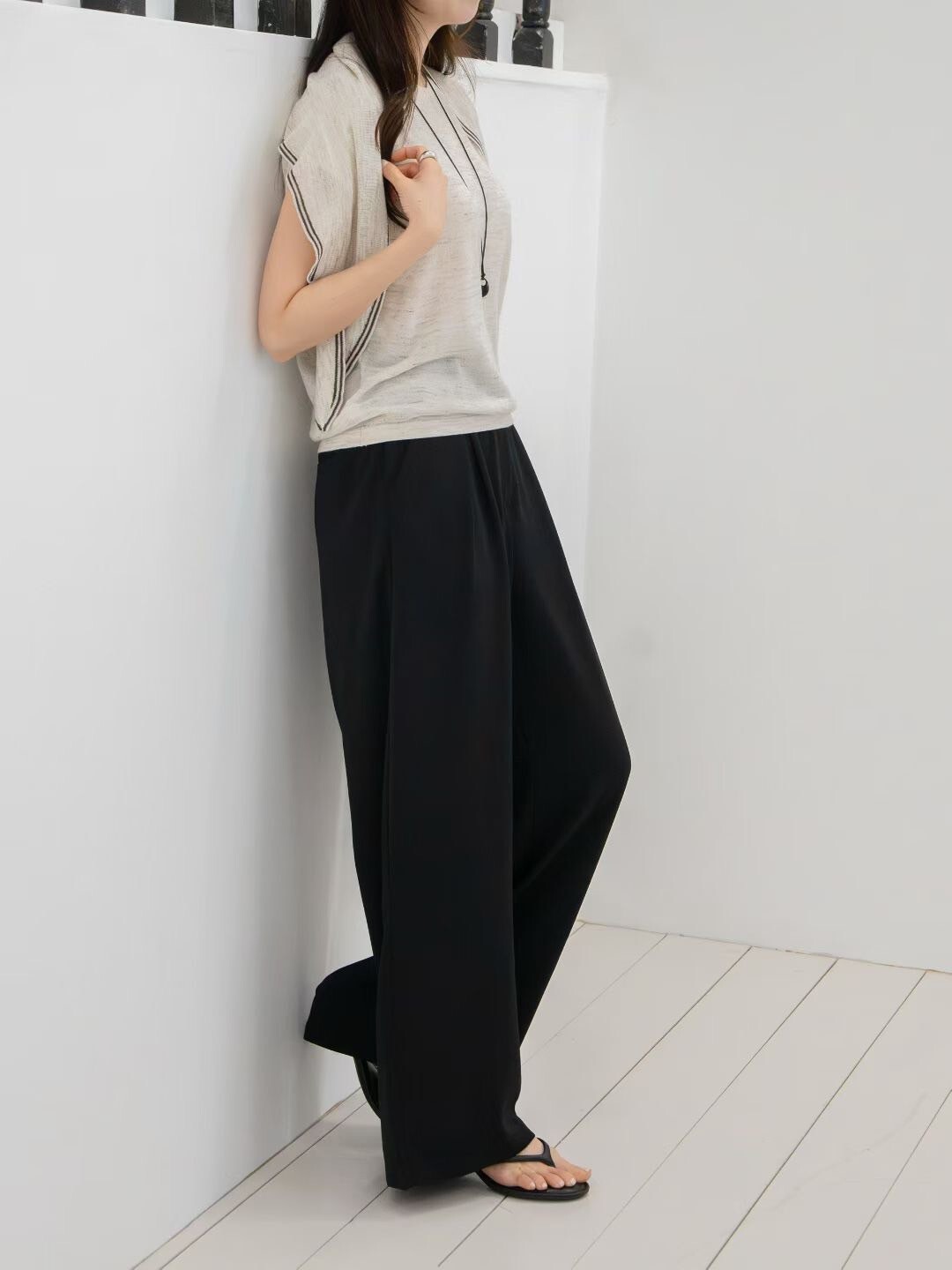 同色系披肩造型微透感短袖上衣 / 2色