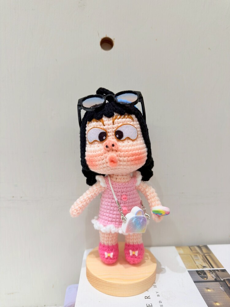 洋裝系大眼睛醜娃吊飾-18號『約15-16cm』