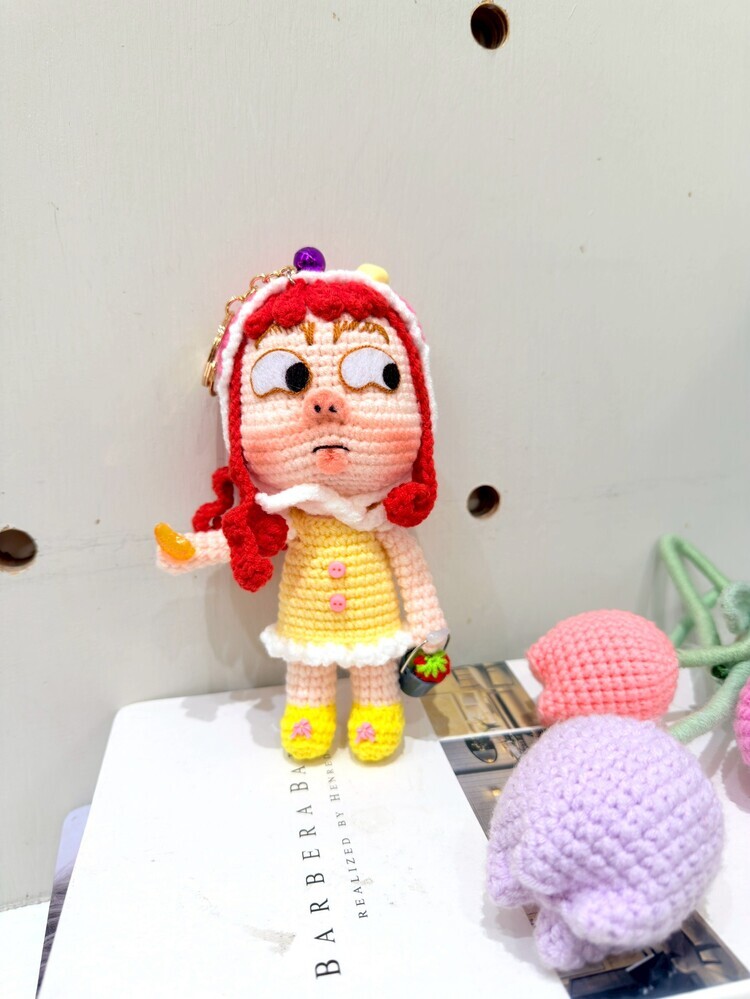 頭巾洋裝醜娃吊飾-20號『約16cm』