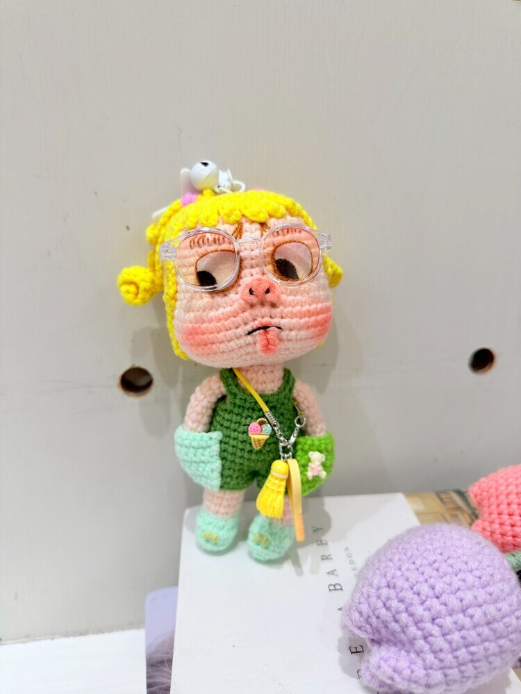 褲裝大眼睛醜娃吊飾-17號『約15-16cm』